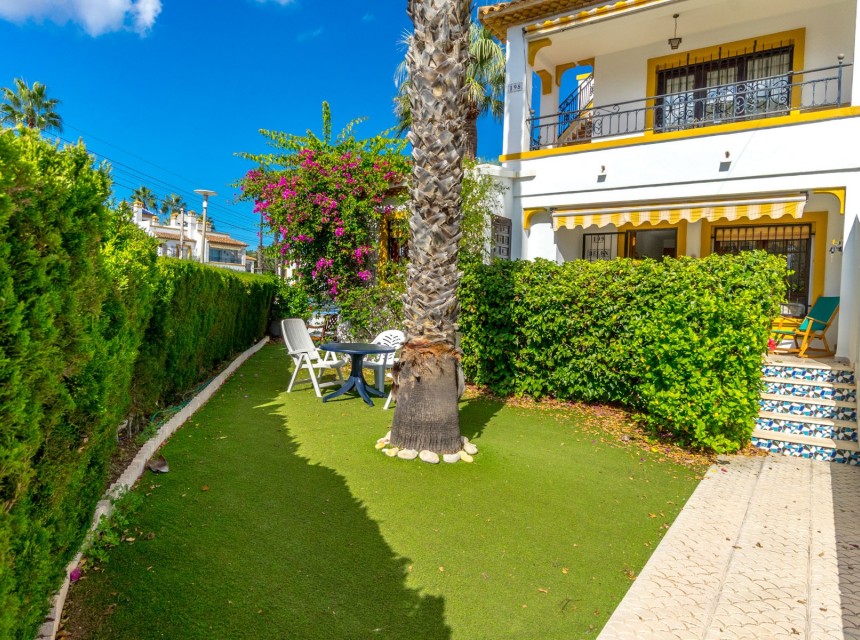 Sprzedaż - Apartament - Orihuela costa - Villamartín