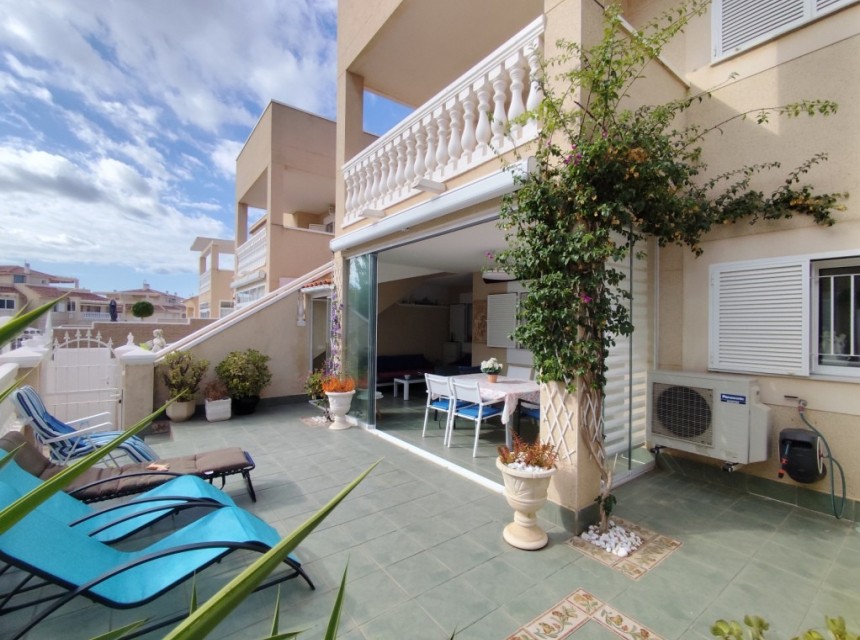 Sprzedaż - Apartament - Orihuela - Orihuela Costa