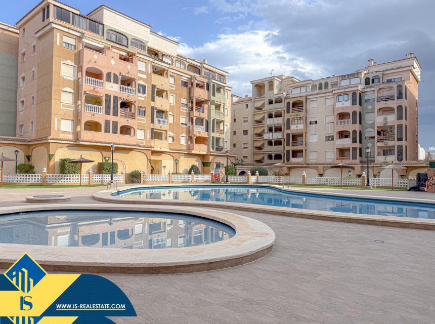 Sprzedaż - Apartament - Torrevieja - Centro