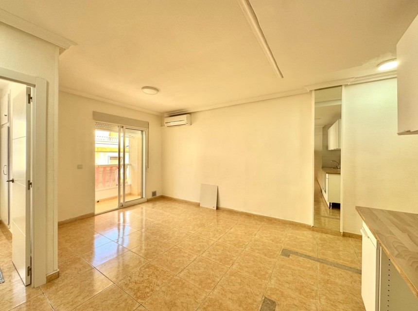 Sprzedaż - Apartament - Torrevieja - Centro