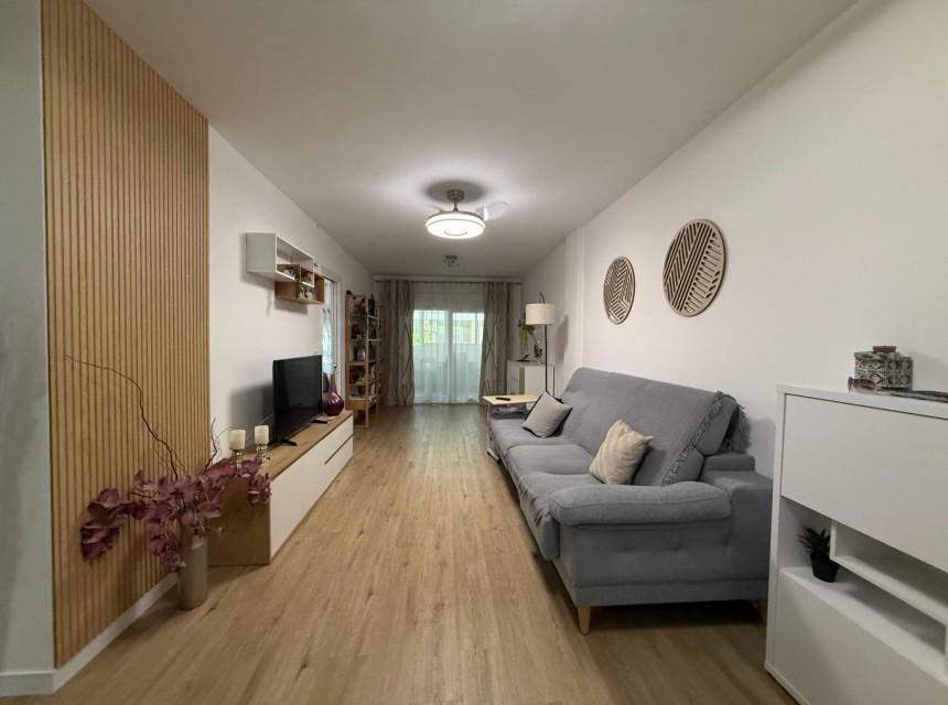 Sprzedaż - Apartament - Torrevieja - Centro