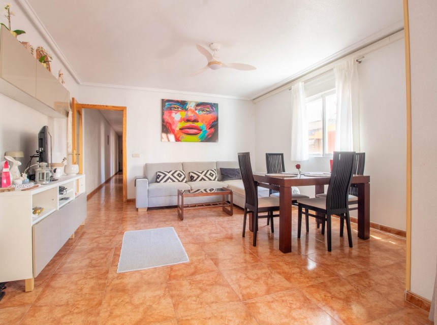Sprzedaż - Apartament - Torrevieja - Centro