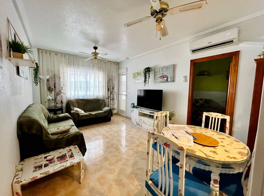 Sprzedaż - Apartament - Torrevieja - Centro