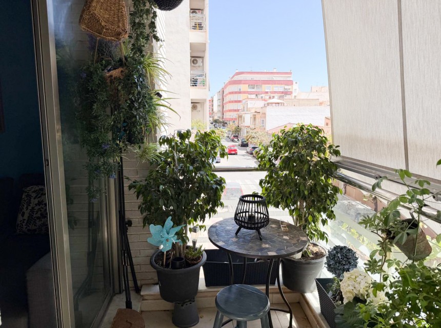 Sprzedaż - Apartament - Torrevieja - Centro