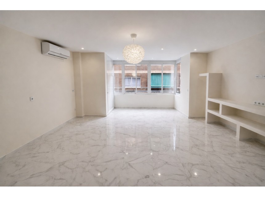 Sprzedaż - Apartament - Torrevieja - Muelle Pesquero