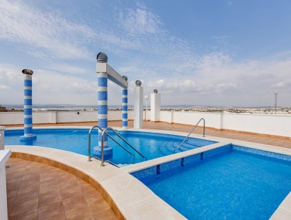 Sprzedaż - Apartament - Torrevieja - Parque de Las Naciones