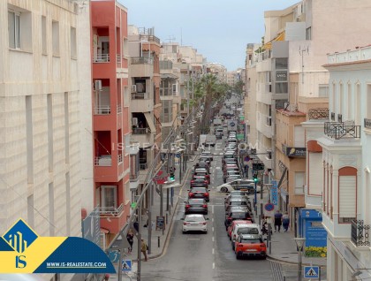 Sprzedaż - Apartament - Torrevieja - Paseo maritimo