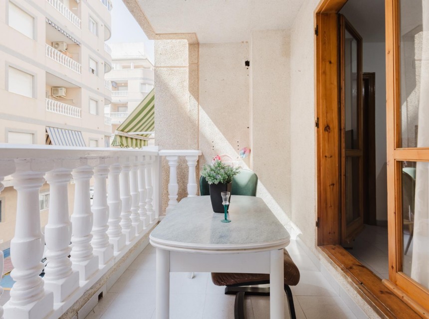 Sprzedaż - Apartament - Torrevieja - Playa de La Acequion