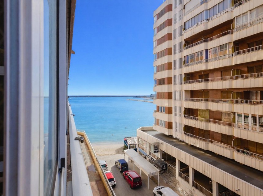 Sprzedaż - Apartament - Torrevieja - Playa de La Acequion