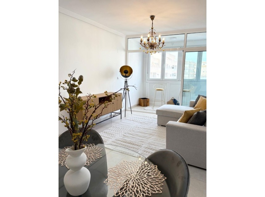 Sprzedaż - Apartament - Torrevieja