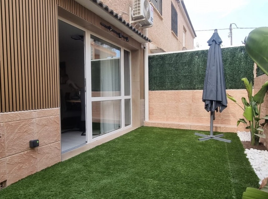 Sprzedaż - Apartament - Torrevieja