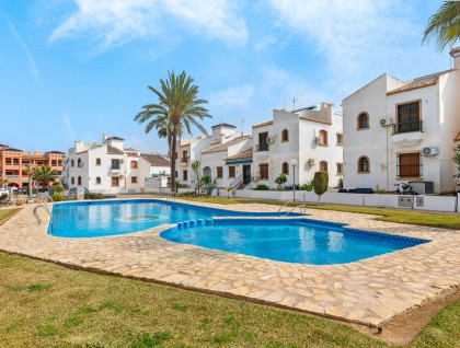Sprzedaż - Apartament - Villamartín