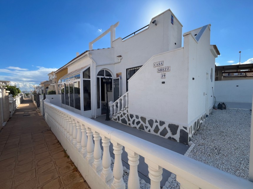 Sprzedaż - Bungalow - Punta Prima - Serena