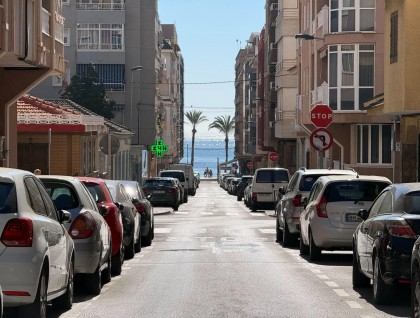Sprzedaż - Lokal biznesowy - Torrevieja - Playa del cura