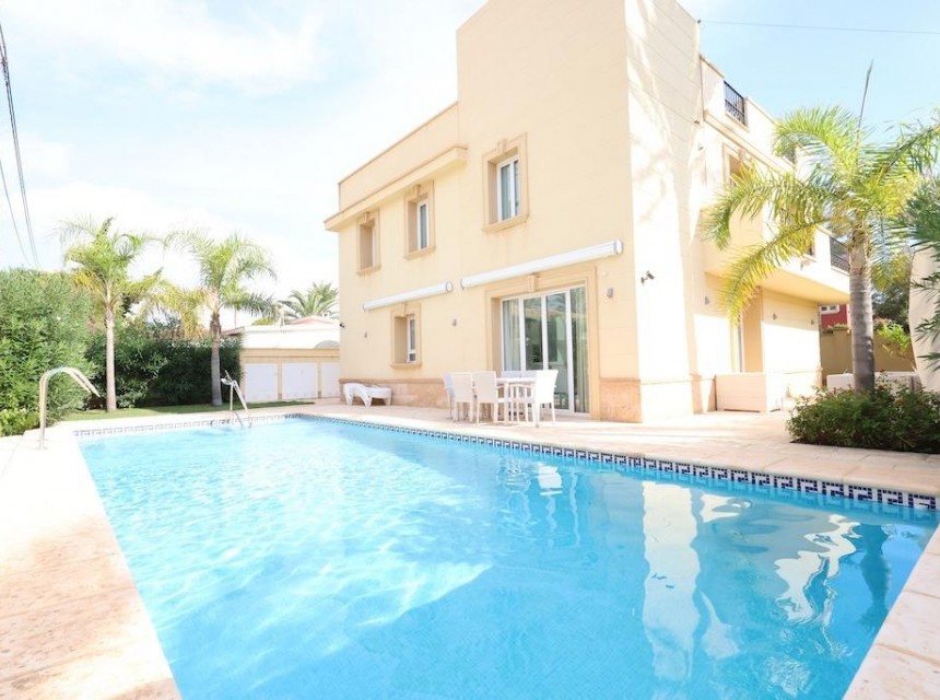 Sprzedaż - Willa - Cabo Roig