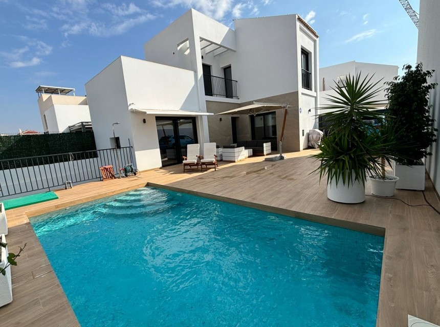 Sprzedaż - Willa - Ciudad Quesada