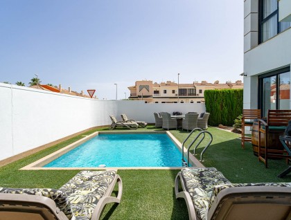 Sprzedaż - Willa - Ciudad Quesada