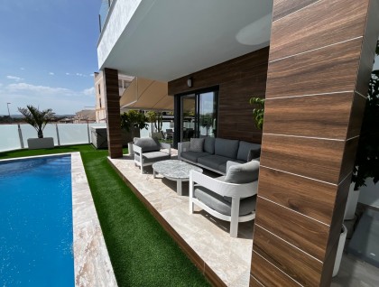 Sprzedaż - Willa - Orihuela - Entre Naranjos Vistabella Golf