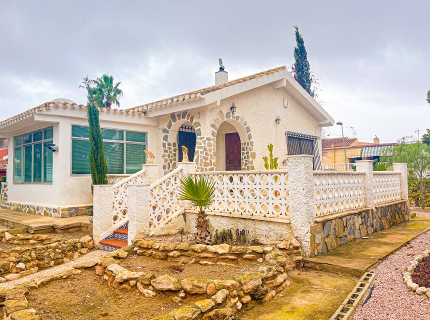 Sprzedaż - Willa - Torrevieja - Los Balcones