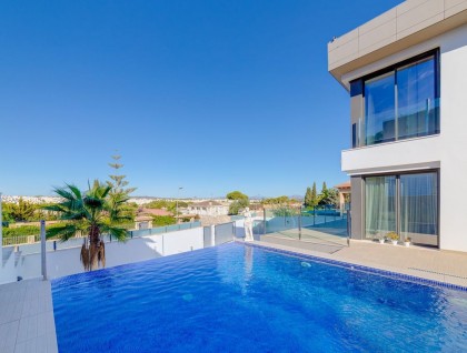 Sprzedaż - Willa - Torrevieja - Los Balcones