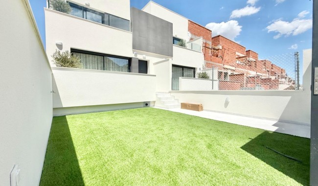 Townhouse - New Build - Cox - Sin Zona