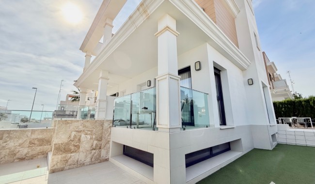 Townhouse - Resale - Ciudad Quesada/Rojales - CV-LJ01