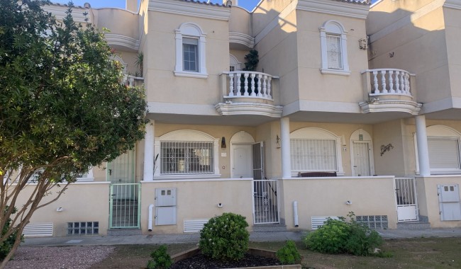 Townhouse - Resale - Heredades - Heredades