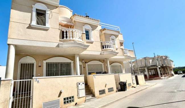 Townhouse - Resale - Heredades - Heredades