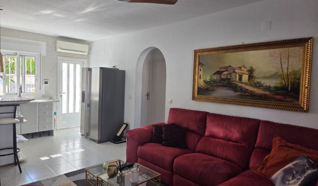 Townhouse - Resale - San Miguel de Salinas - Las filipinas