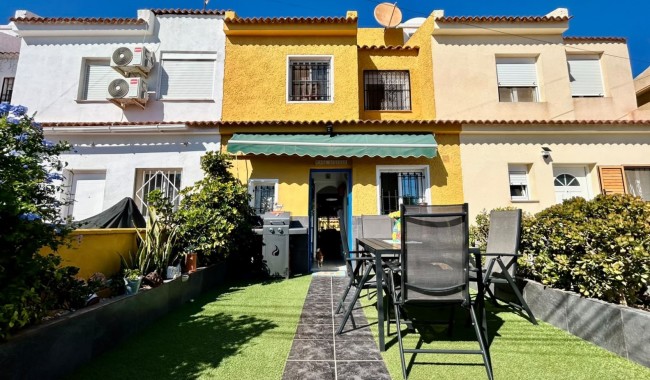 Townhouse - Resale - Torrevieja - Torreta florida