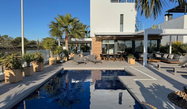 Villa - Begagnad - Algorfa - La Finca golf