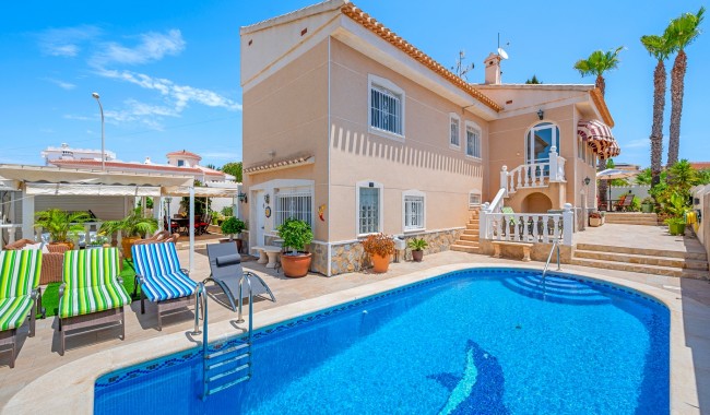 Villa - Begagnad - Ciudad Quesada/Rojales - LE-3037