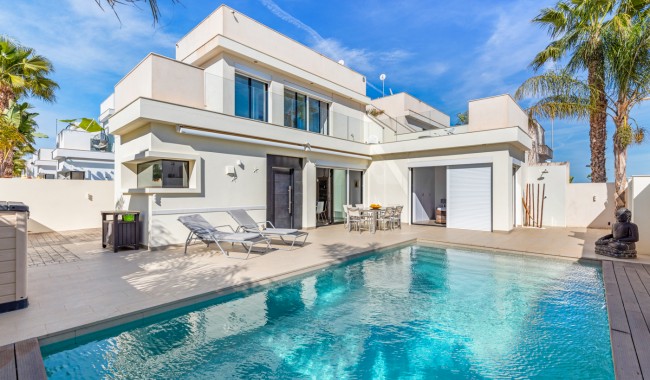 Villa - Begagnad - Ciudad Quesada/Rojales - LE-8111