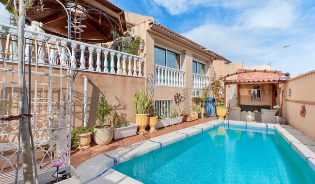 Villa - Begagnad - Ciudad Quesada/Rojales - LE-9947