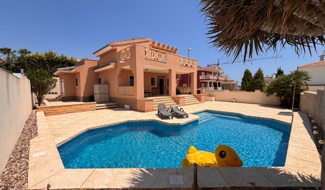 Villa - Begagnad - Ciudad Quesada/Rojales - Urbanización Ciudad Quesada
