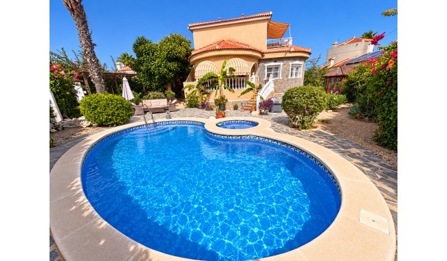 Villa - Begagnad - Ciudad Quesada/Rojales - Urbanización Ciudad Quesada