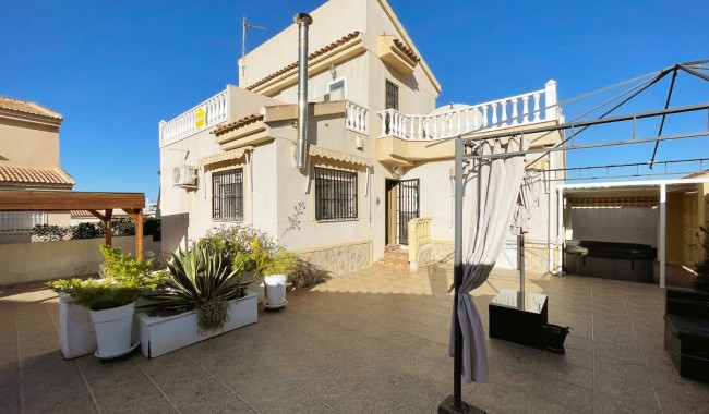 Villa - Begagnad - Ciudad Quesada/Rojales - VA-3242