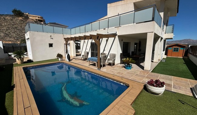 Villa - Begagnad - Cox - Cox