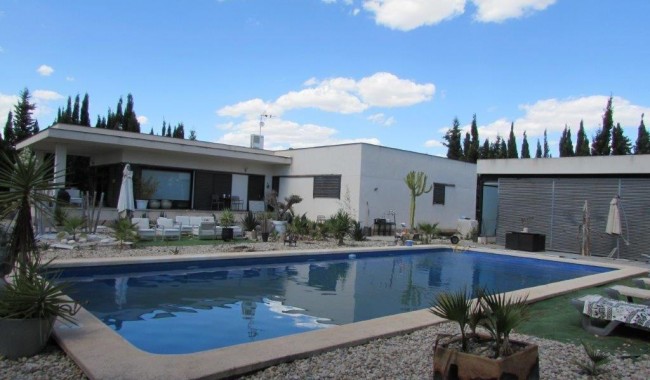 Villa - Begagnad - Daya Nueva - MR-9680