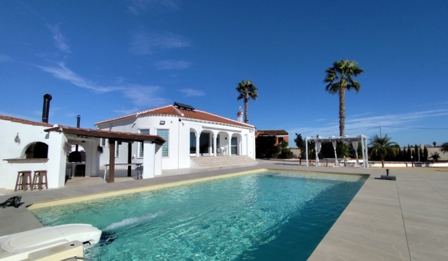 Villa - Begagnad - El Mudamiento - El Mudamiento