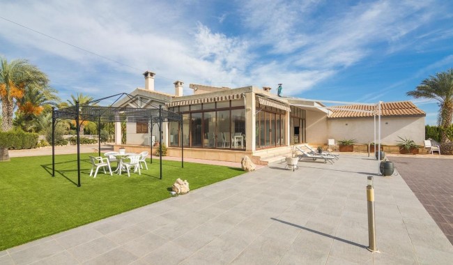 Villa - Begagnad - Elche - Corte Ingles