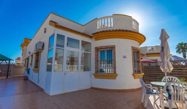 Villa - Begagnad - Guardamar - El Raso