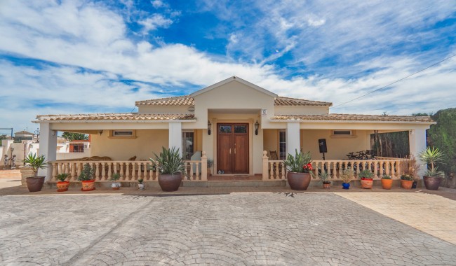 Villa - Begagnad - Heredades - LF-3634