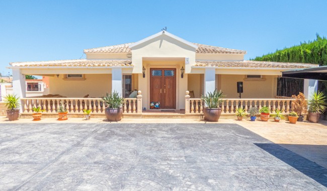 Villa - Begagnad - Heredades - WE-9824