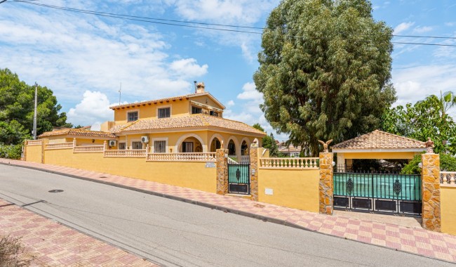 Villa - Begagnad - Jacarilla - Jacarilla