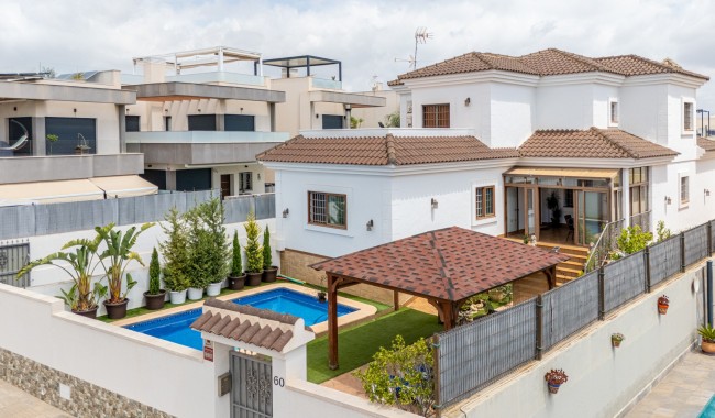 Villa - Begagnad - Los Montesinos - La Herrada