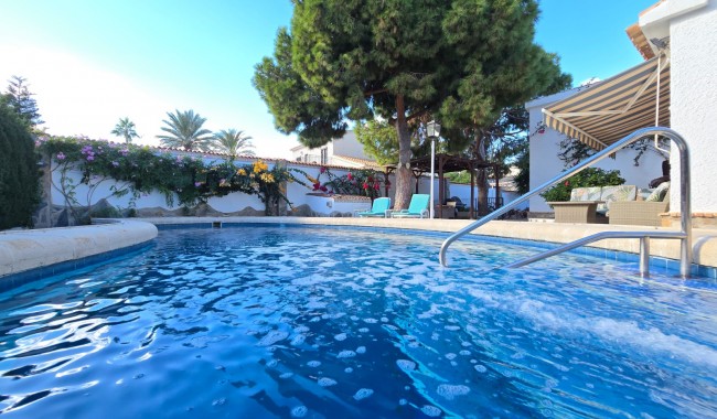 Villa - Begagnad - Orihuela Costa - Cabo Roig
