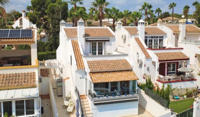 Villa - Begagnad - Orihuela Costa - MO-2728