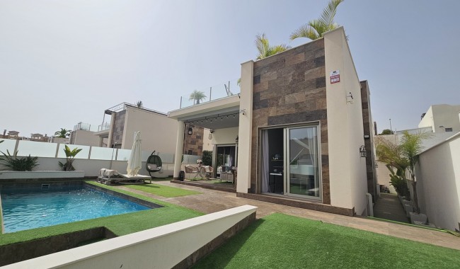Villa - Begagnad - Orihuela Costa - Villamartín