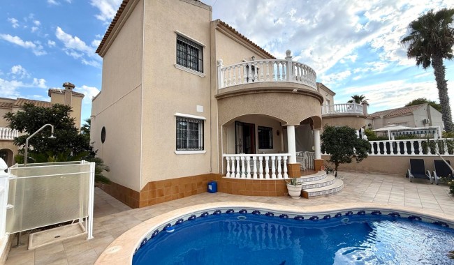 Villa - Begagnad - Orihuela Costa - Villamartín